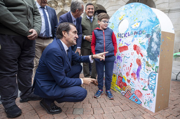 Ecovidrio impulsa una campaña para mejorar el hospital