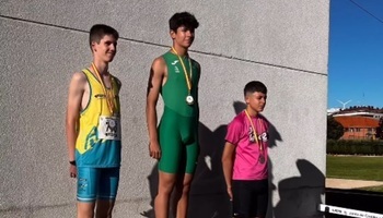 Rafael Núñez, campeón Autonómico Sub’16 de 300 metros lisos