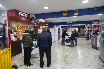 Invitación a consumir en el comercio local con el Black Friday