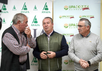 Asaja y UPA-COAG retoman sus movilizaciones en Arévalo