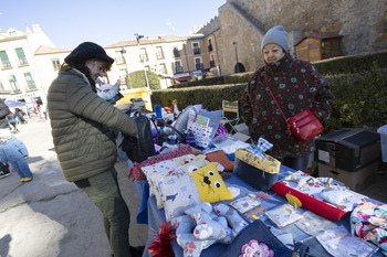 'Huellas' de solidaridad navideña