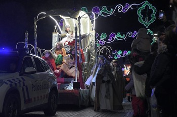 Los Magos recorren Ávila en una cabalgata muy cinematográfica