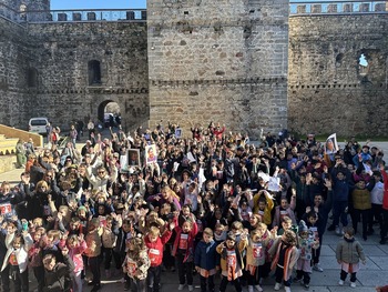 El Colegio Divina Pastora de Arenas 'celebra la vida'