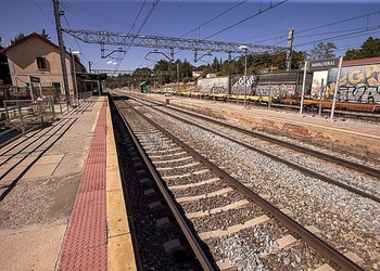 La PDF Pinares pide a Renfe solución a los problemas del tren