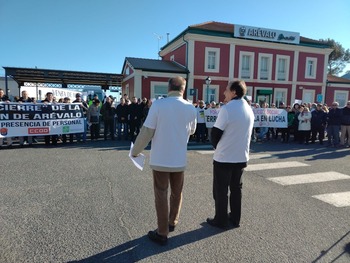 Arévalo clama contra el cierre de la estación y pide unidad