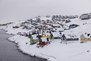 Una isla en liza